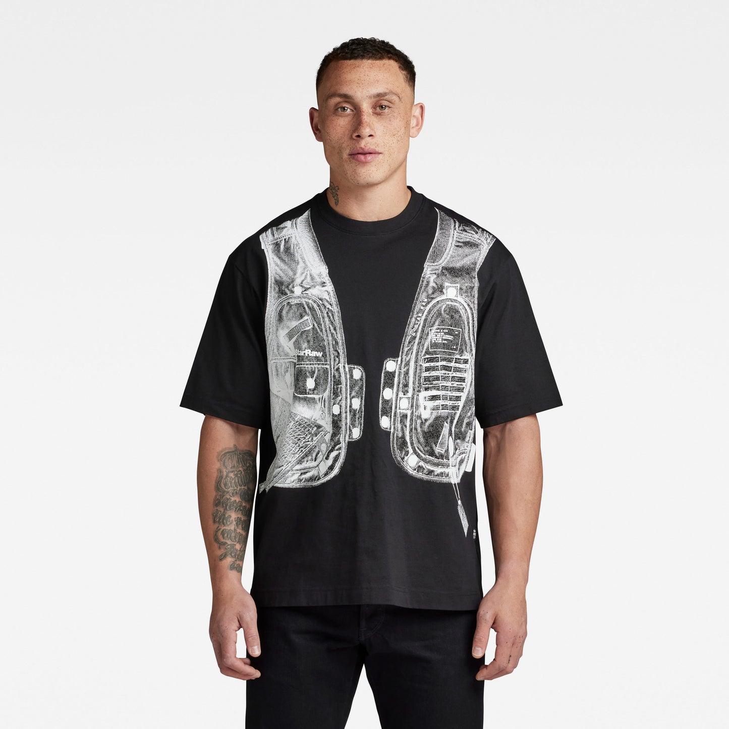 ARCHIVE VEST T-SHIRT BLACK