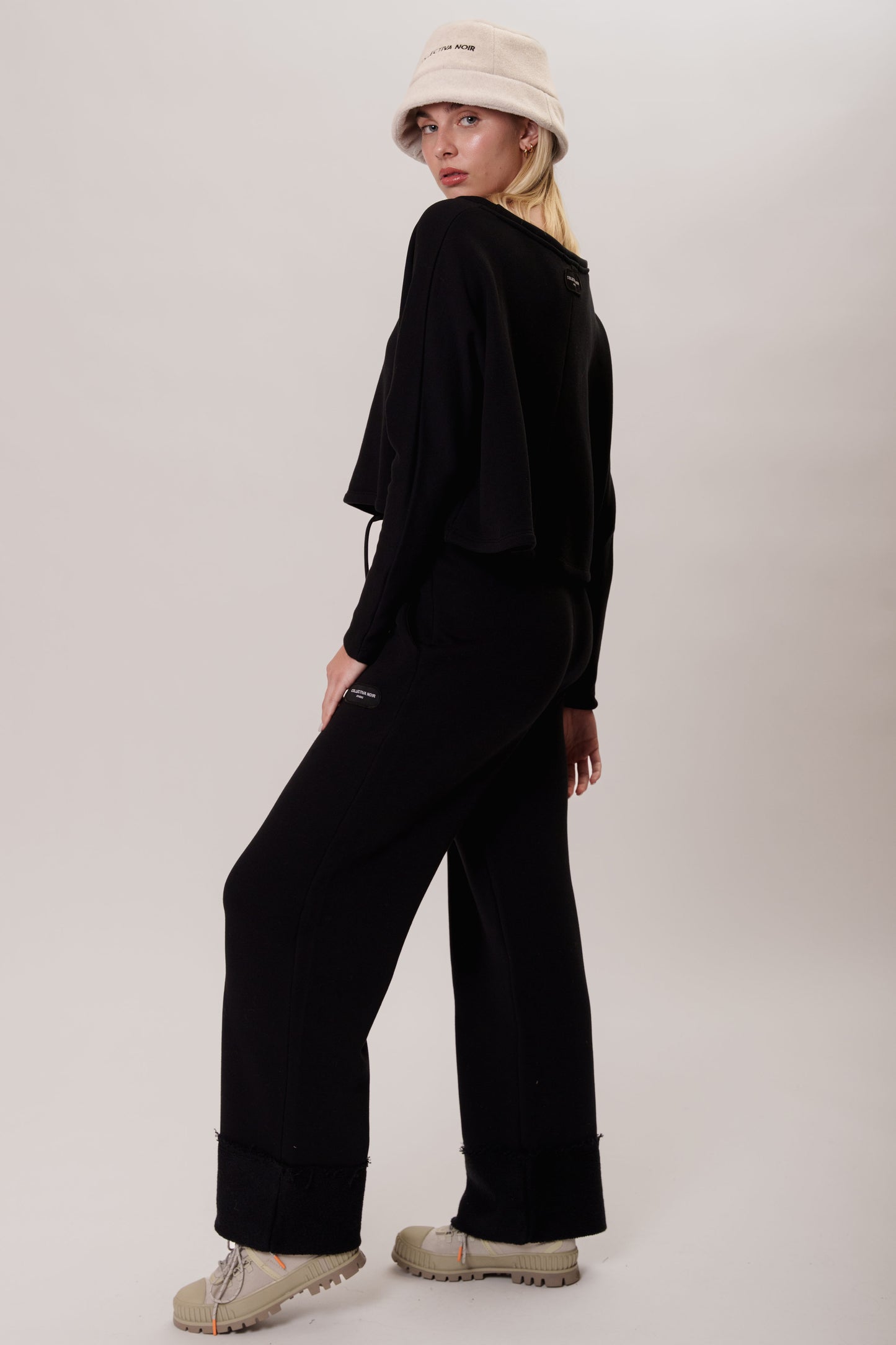 GULIA PANTS BLACK