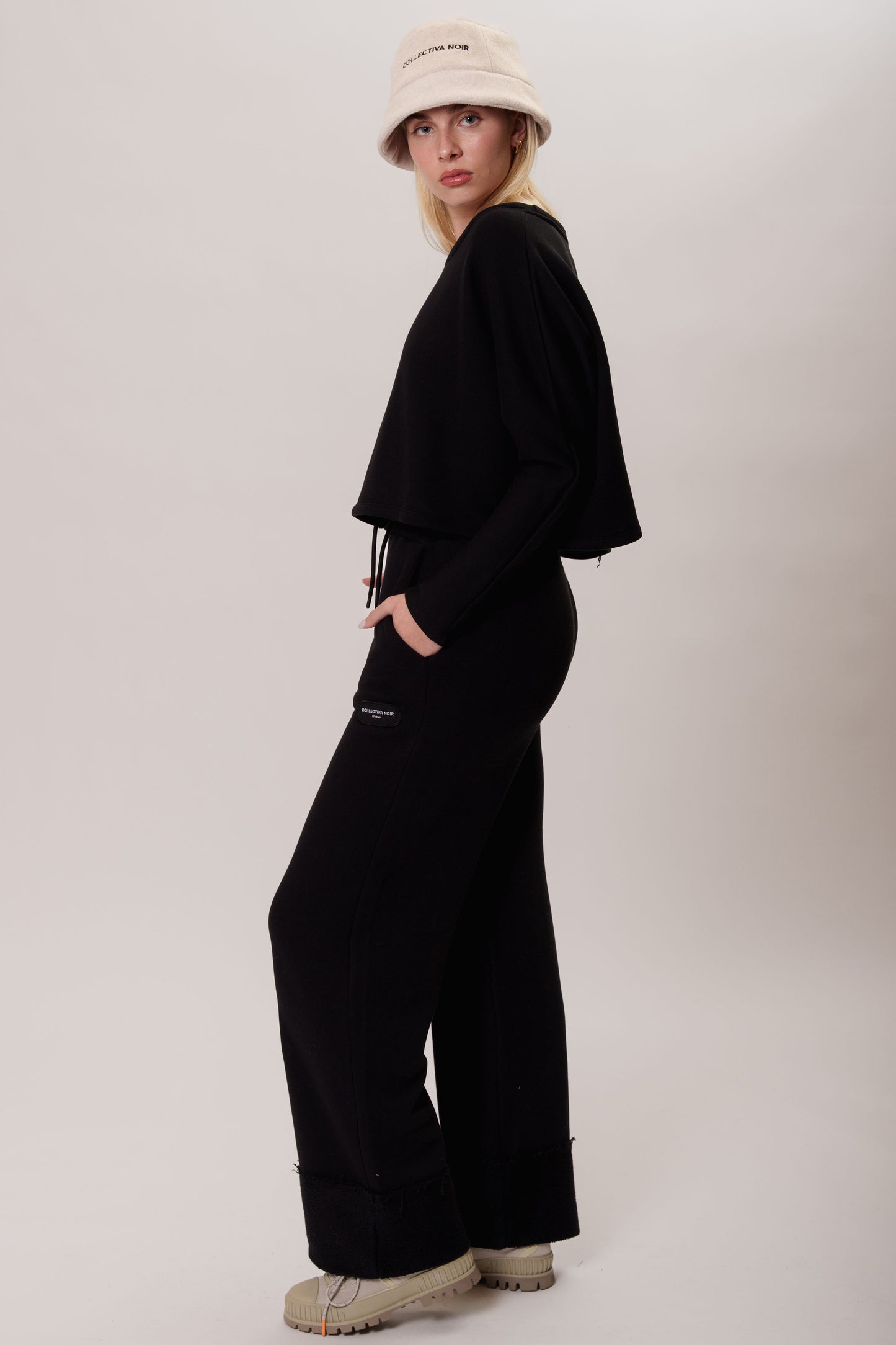 GULIA PANTS BLACK