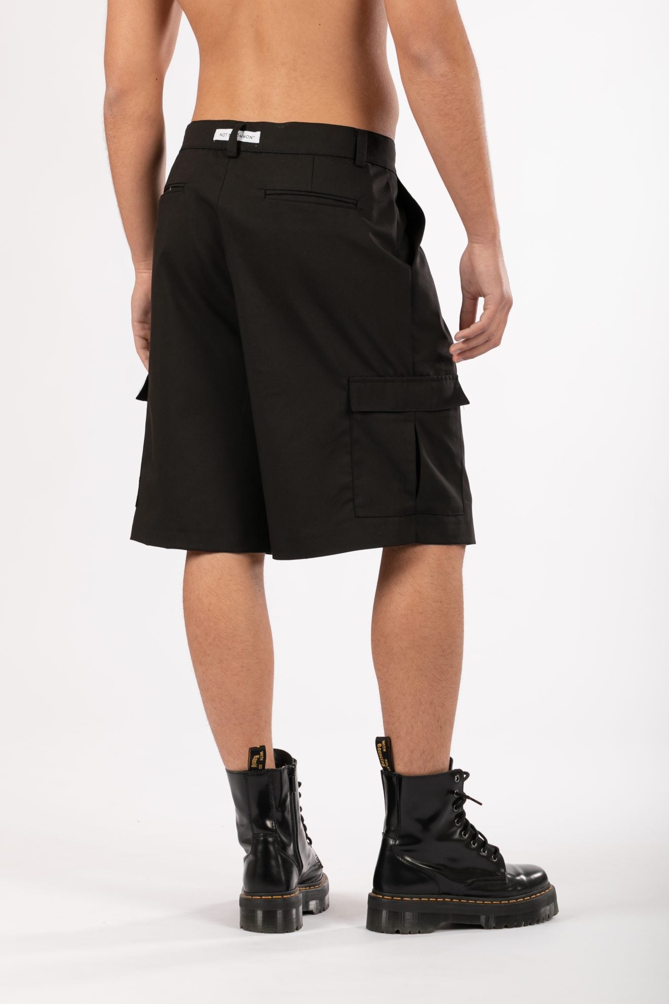 PLEATED CARGO SHORTS | NOT A COMMON