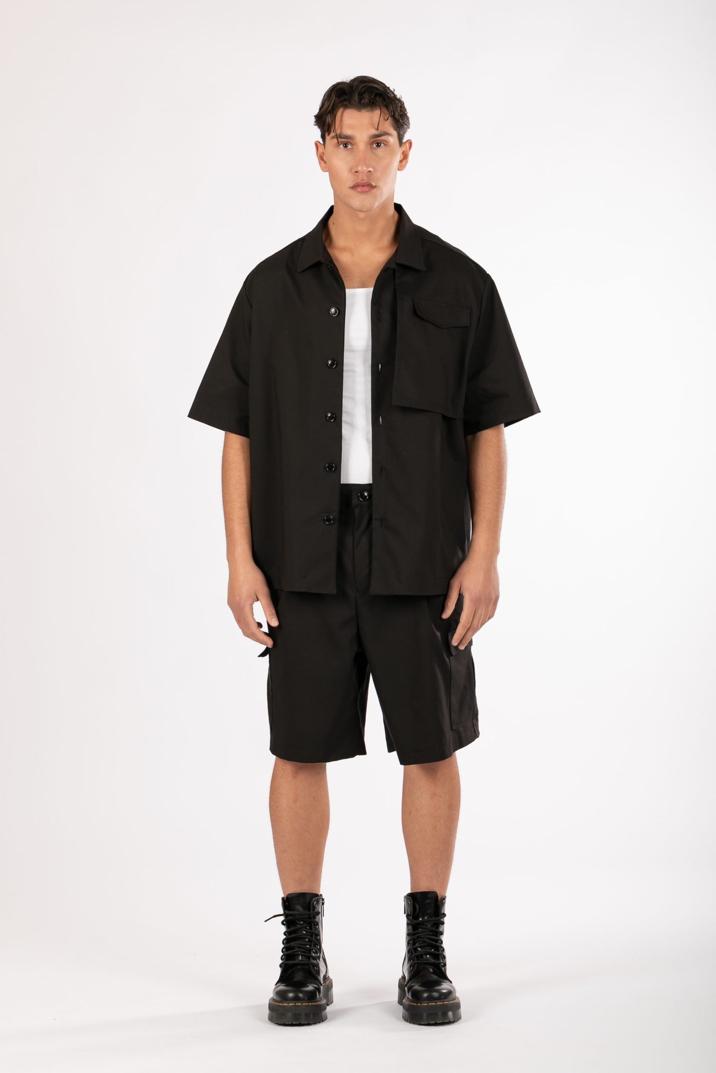 PLEATED CARGO SHORTS | NOT A COMMON