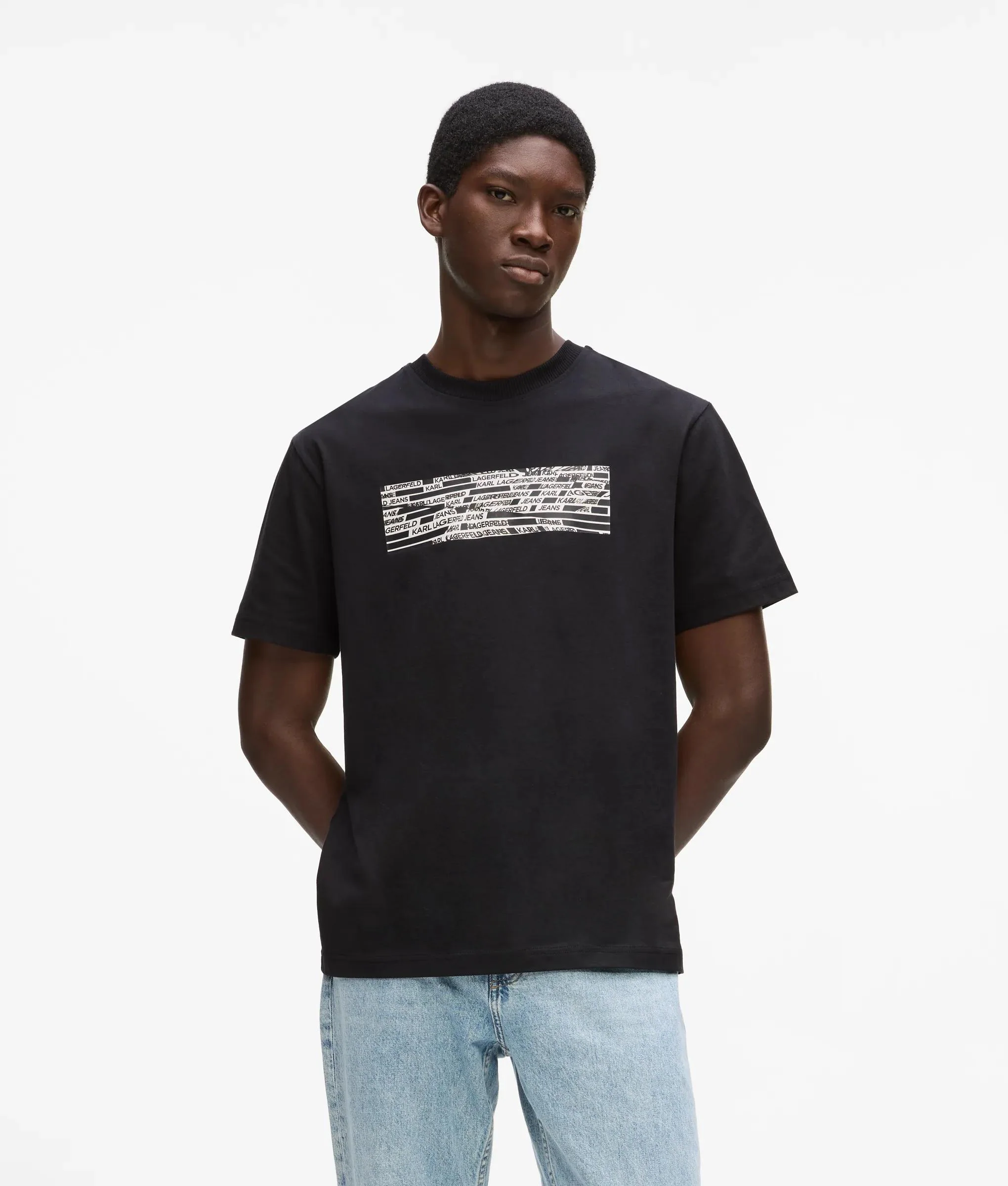 B2M17053999_1 STRIPE LOGO T-SHIRT | BLACK - Image 1