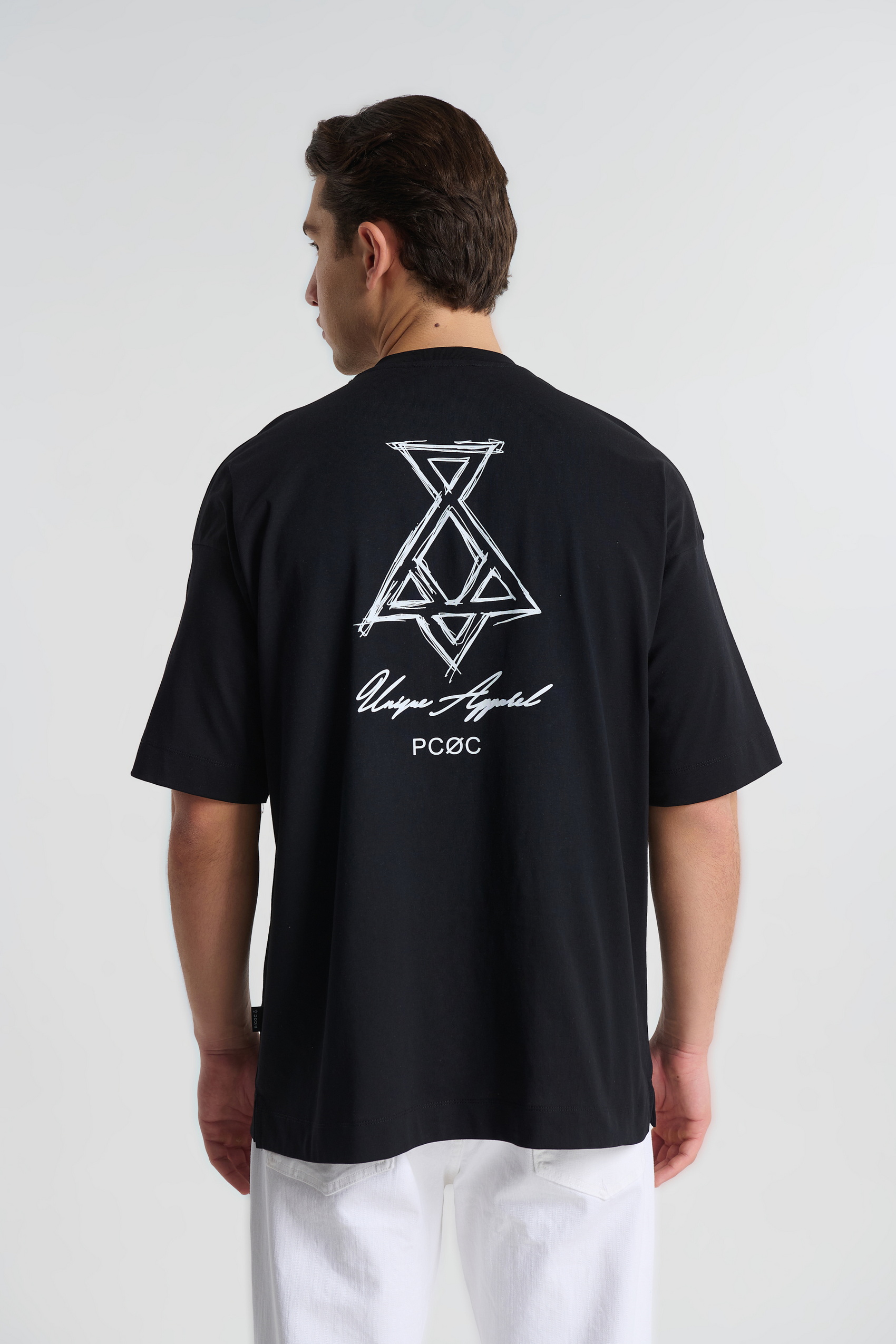 Μαύρο T-shirt με λογότυπο στη πλάτη