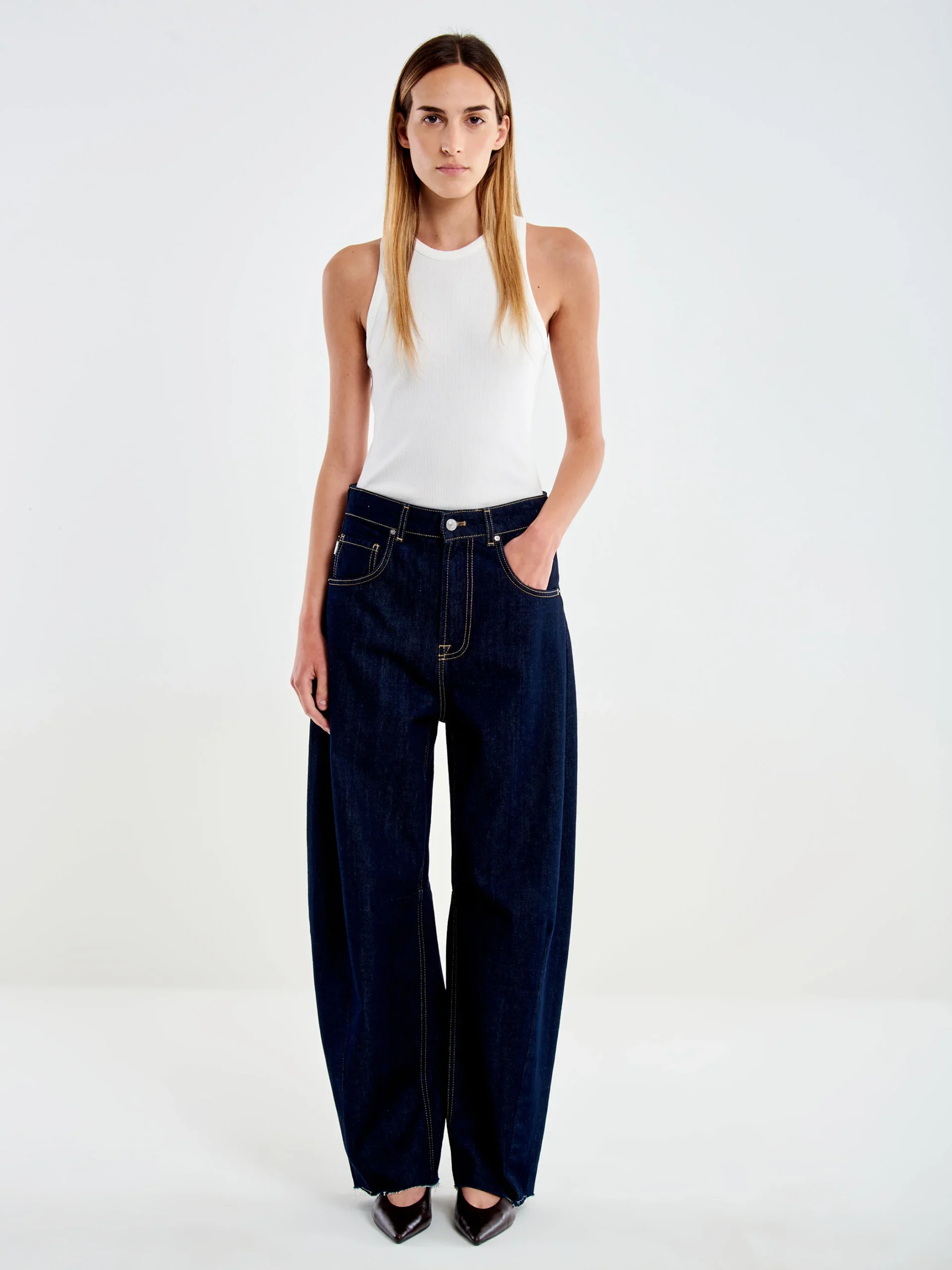 DAC5128089ACBLU_01 Delia Barrel Denim-Vicolo - Image 1