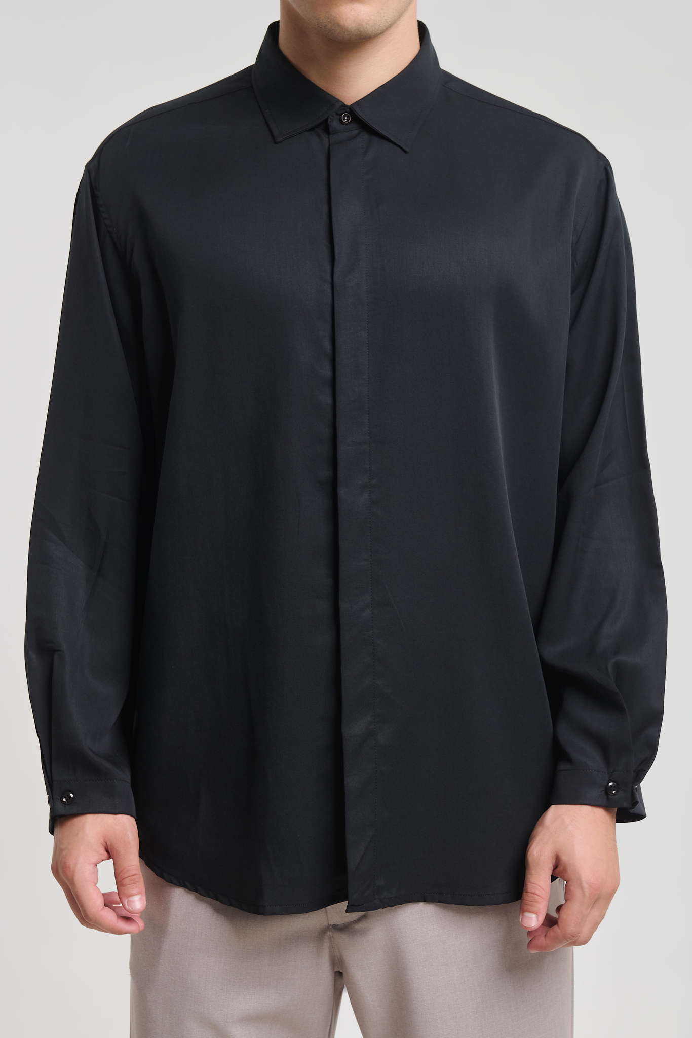 royal denim 564 Bayamo Black Pleated Sleeve Viscose Shirt-Royal Denim - Image 1